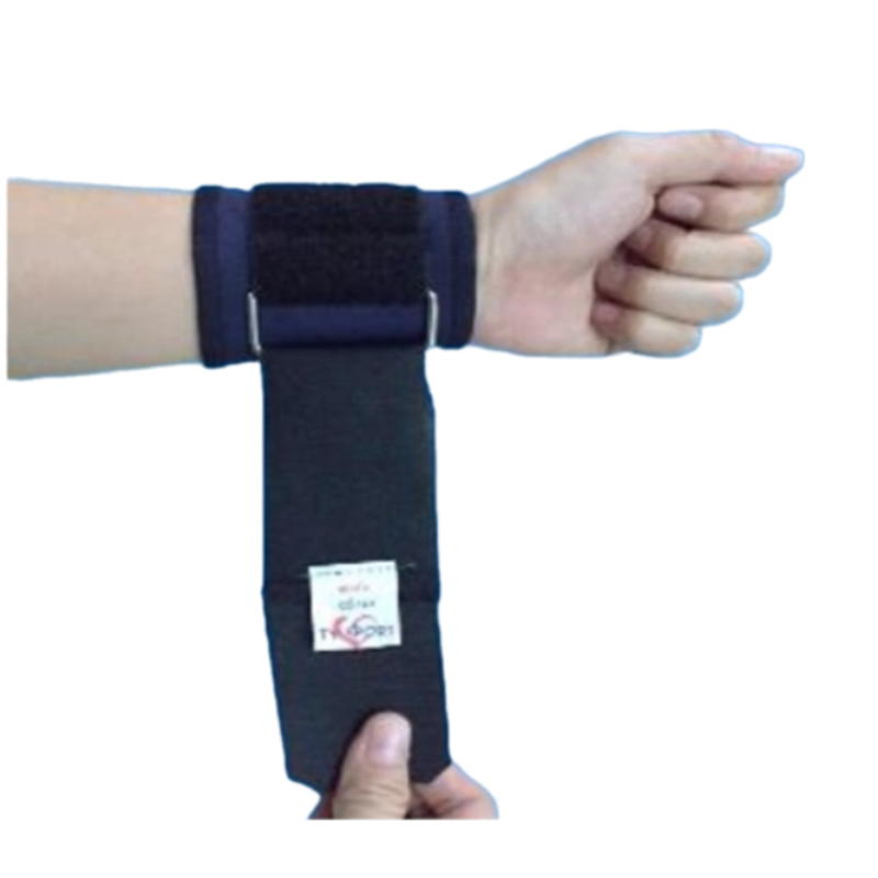 Quấn cổ tay có khoen Quấn cổ tay có khoen