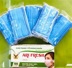 Khẩu trang y tế cao cấp 4 lớp kháng khuẩn chống thấm Ari Fresh (hộp 50 cái)
